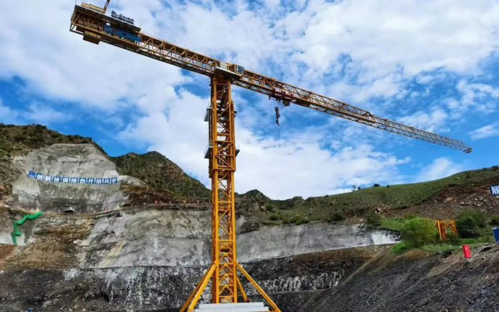 建個(gè)超大“充電寶”，徐工“鋼鐵巨人”正式上崗！