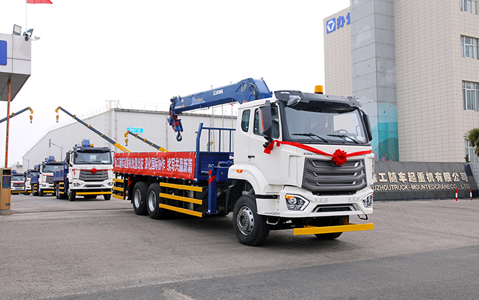 徐工SQS250隨車起重機(jī)批量發(fā)車，助力 “一帶一路” 沿線基建騰飛