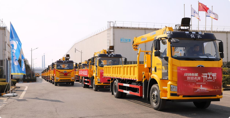 2025年，徐工&解放“整車一體化”隨車起重機(jī)批量發(fā)車，閃耀開門紅！