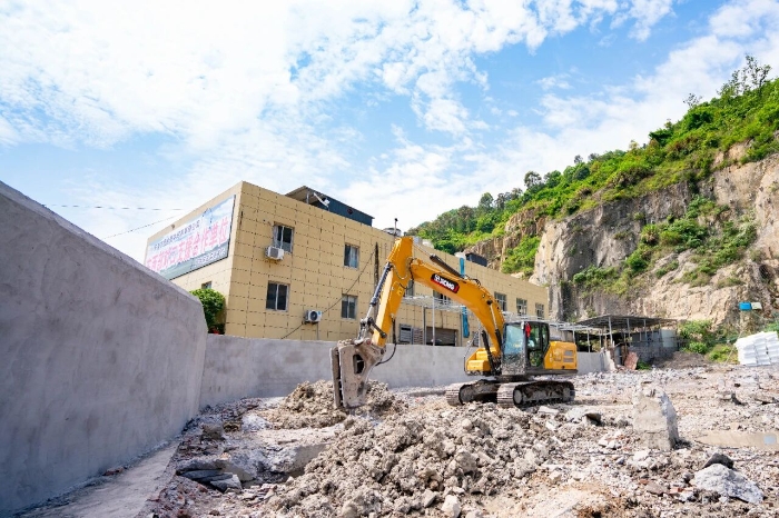 從修理工轉(zhuǎn)型當(dāng)老板，徐工XE200GA“閉眼入”！