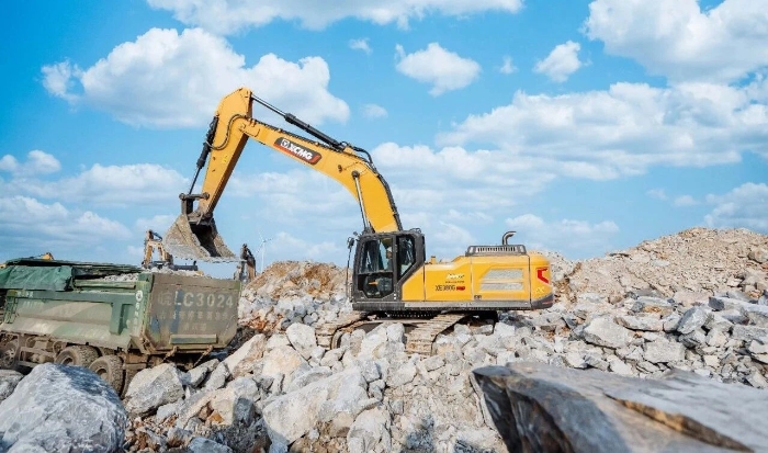 徐工XE380G PRO：掘金王者，超能裝！