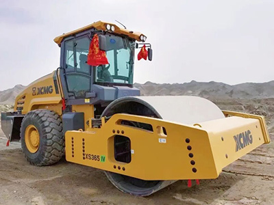 礦山首選 ——徐工XS365硬核壓穩