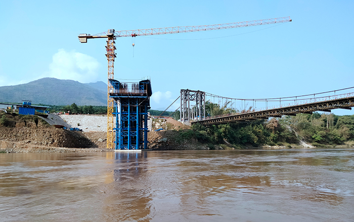 徐工塔機助建“中緬友誼之橋”
