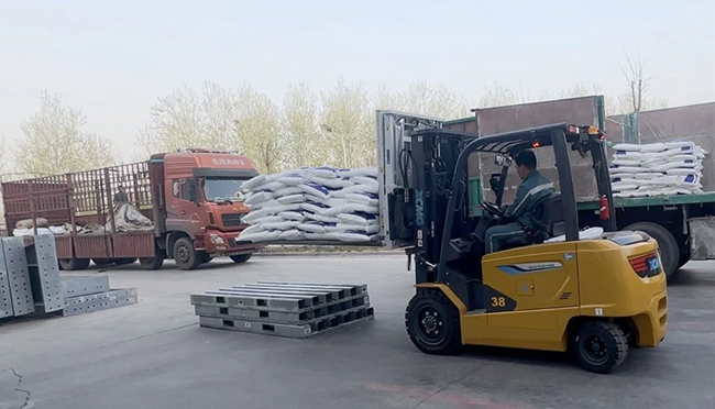 綠上云“滇”！百余臺徐工叉車助力云南水果市場綠色搬運