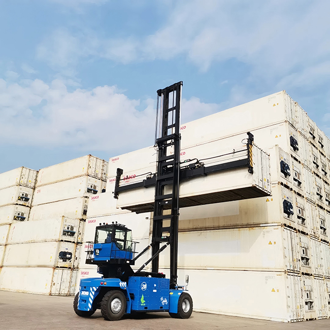 港口換電黑科技！徐工換電堆高機玩起“無限續航”