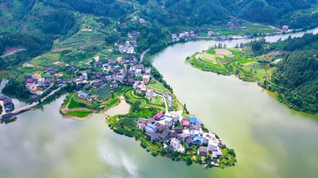 在“村超故鄉”——徐工鐵臂15天筑堤記！