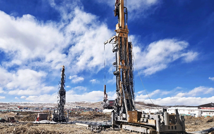 雪域送暖！徐工深井鉆機助力地熱供暖項目